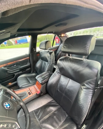 BMW Seria 7 cena 32000 przebieg: 295000, rok produkcji 1999 z Poznań małe 137